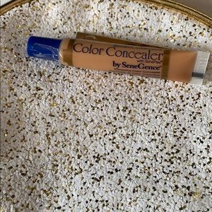 SeneGence Concealer